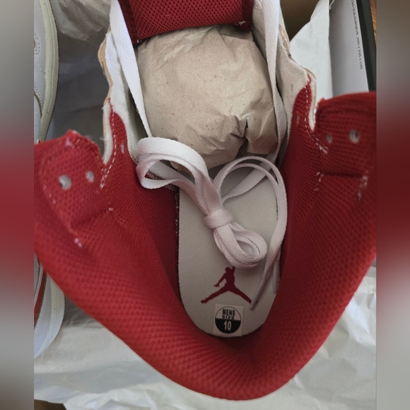 Jordan 1 - Picture 4 of 6